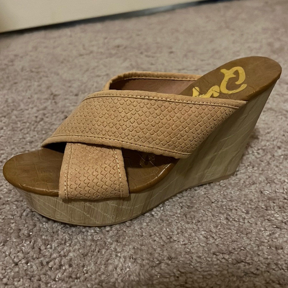 Size 7.5 heels
